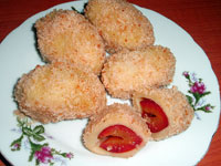 Вареники из картофельного теста со сливами