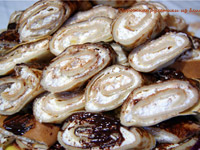 Творожные рулетики из блинов