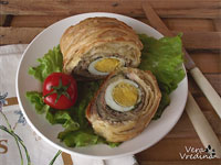 Мясо в слоёном тесте