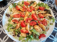 Салат с грушей и сыром