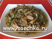 Чакапули из шампиньонов (грибы с зеленью и вином)
