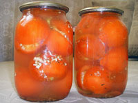 Маринованные помидоры (слегка перезревшие)