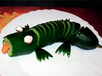 «Крокодил» из огурца