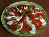 Салат «Моцарелла»