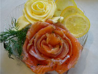 Розы из рыбы и масла