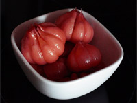 Солёный чеснок со свёклой